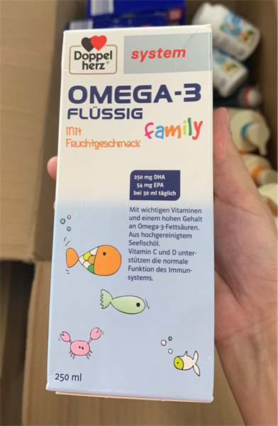 Siro OMEGA 3 Flussig Family Bổ Sung EPA, DHA & Vitamin Cho Trẻ Em Và Người Lớn, 250ml