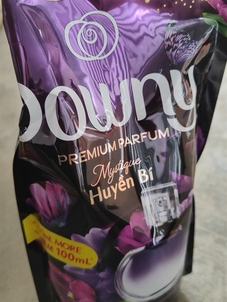 Downy túi Huyền bí 1.45l