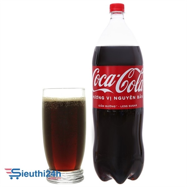 Nước ngọt Coca Cola vị nguyên bản giảm đường chai 2.25 lít