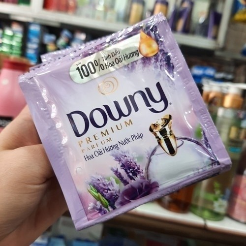 Dây nước xả vải Downy hương hoa Oải Hương nước Pháp 20ML/gói TH