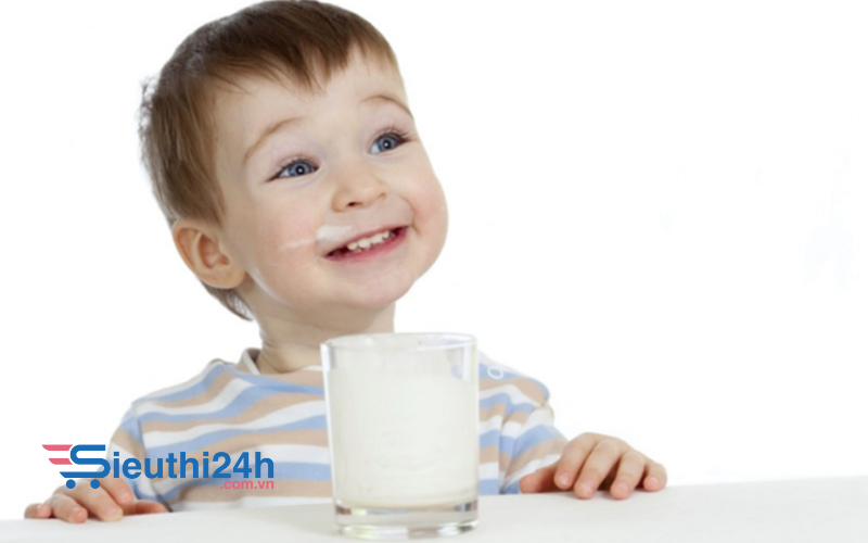 Mẹo chọn sữa tươi phù hợp cho từng độ tuổi 