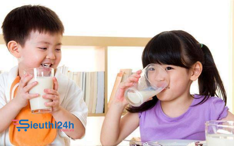 Mẹo chọn sữa tươi phù hợp cho từng độ tuổi an toàn, hiệu quả